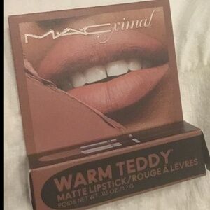 ♦️Mac Warm Teddy Lipstick